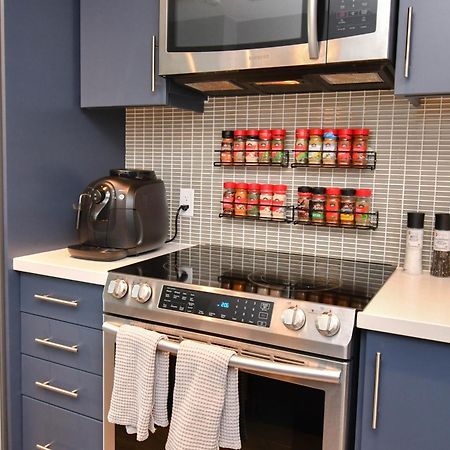 Pet Friendly Condos At Friday Harbour Innisfil Экстерьер фото