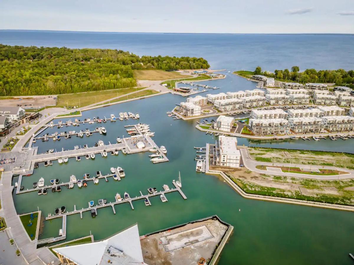 Pet Friendly Condos At Friday Harbour Innisfil Экстерьер фото
