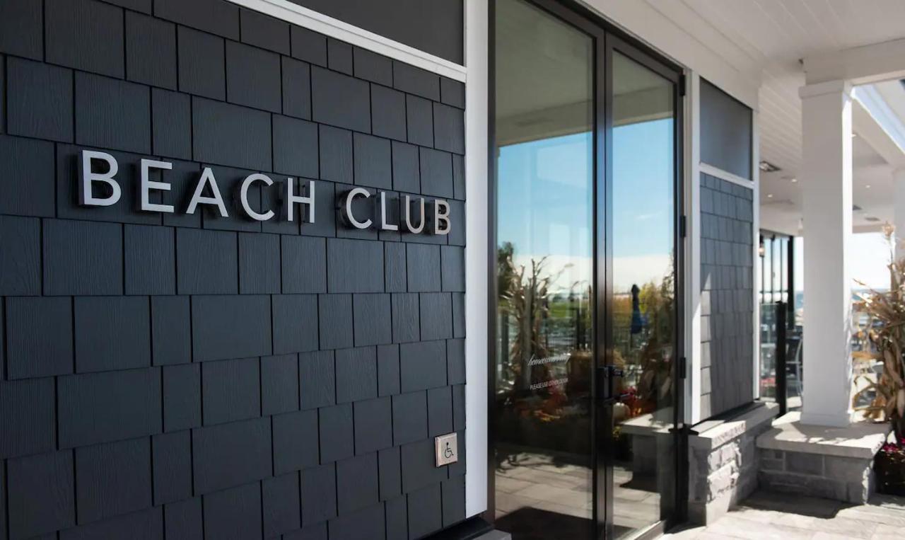 Pet Friendly Condos At Friday Harbour Innisfil Экстерьер фото