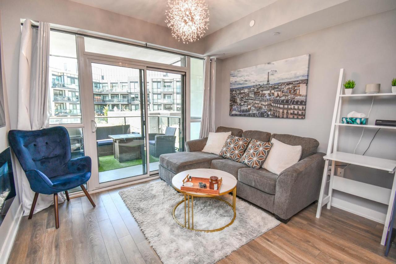 Pet Friendly Condos At Friday Harbour Innisfil Экстерьер фото