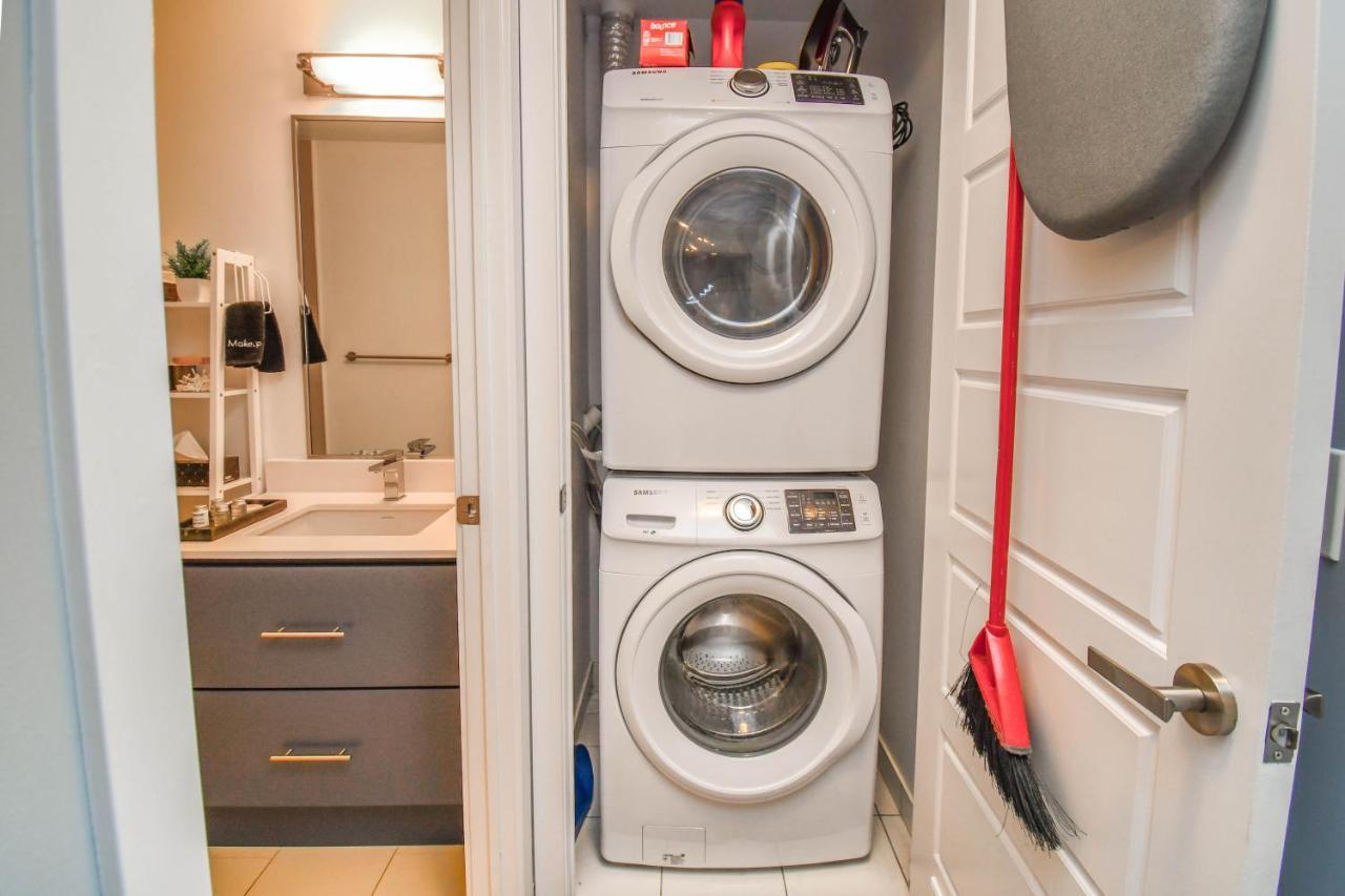 Pet Friendly Condos At Friday Harbour Innisfil Экстерьер фото
