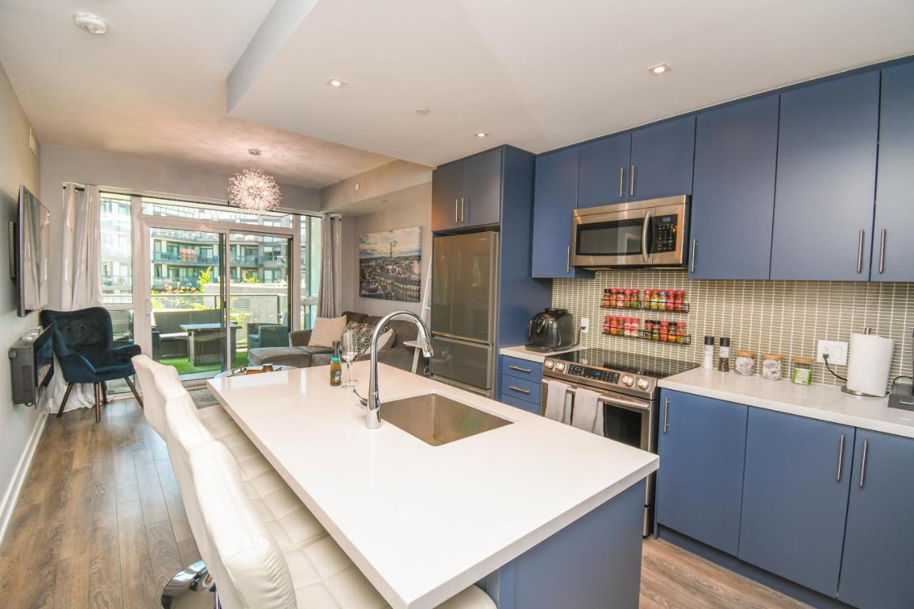 Pet Friendly Condos At Friday Harbour Innisfil Экстерьер фото
