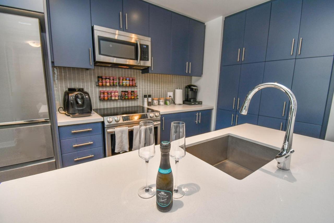 Pet Friendly Condos At Friday Harbour Innisfil Экстерьер фото