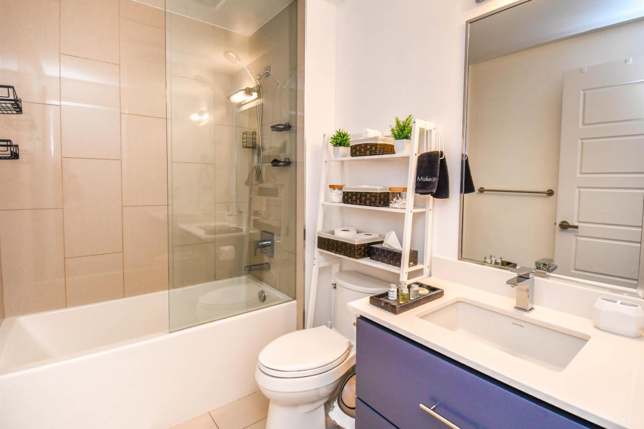 Pet Friendly Condos At Friday Harbour Innisfil Экстерьер фото