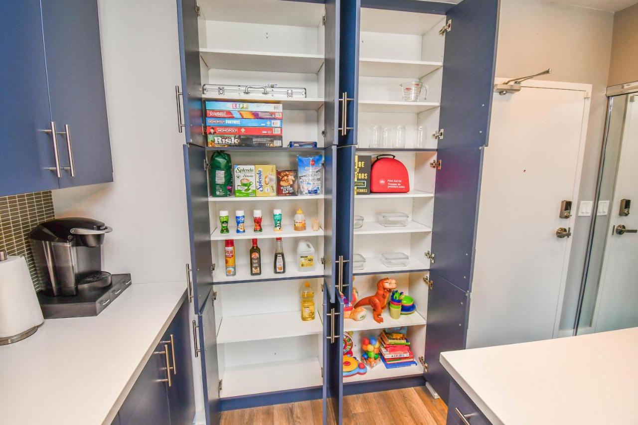 Pet Friendly Condos At Friday Harbour Innisfil Экстерьер фото
