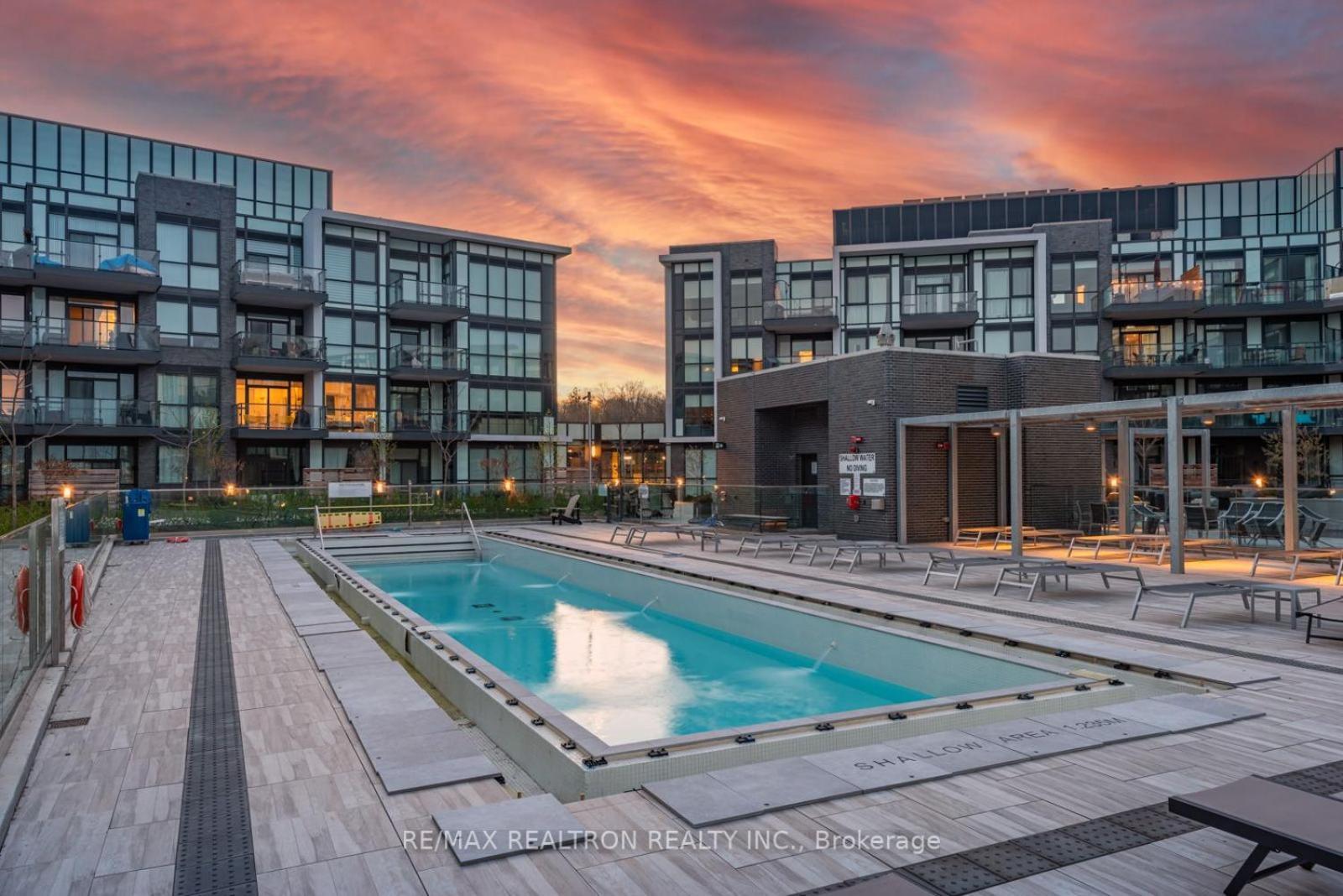 Pet Friendly Condos At Friday Harbour Innisfil Экстерьер фото